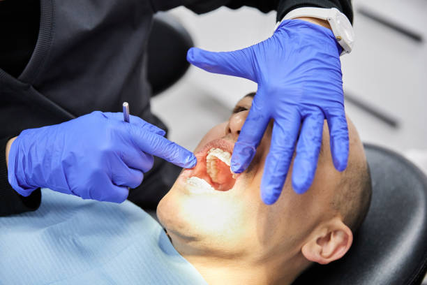 Best Broken or Cracked Tooth Emergency Dentist in East Dundee, IL