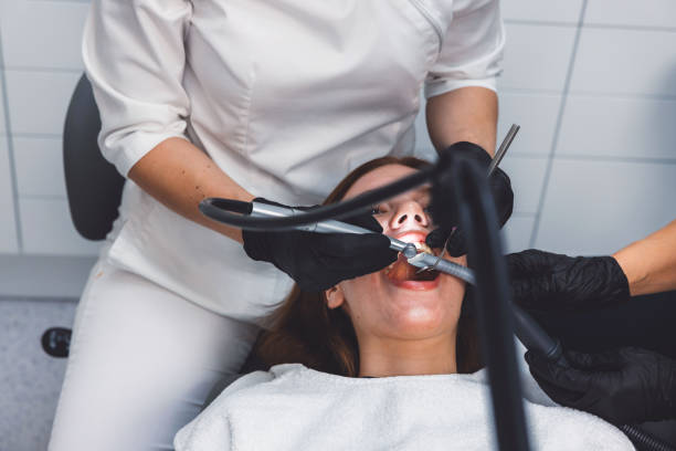 Best Weekend Emergency Dentist in East Dundee, IL